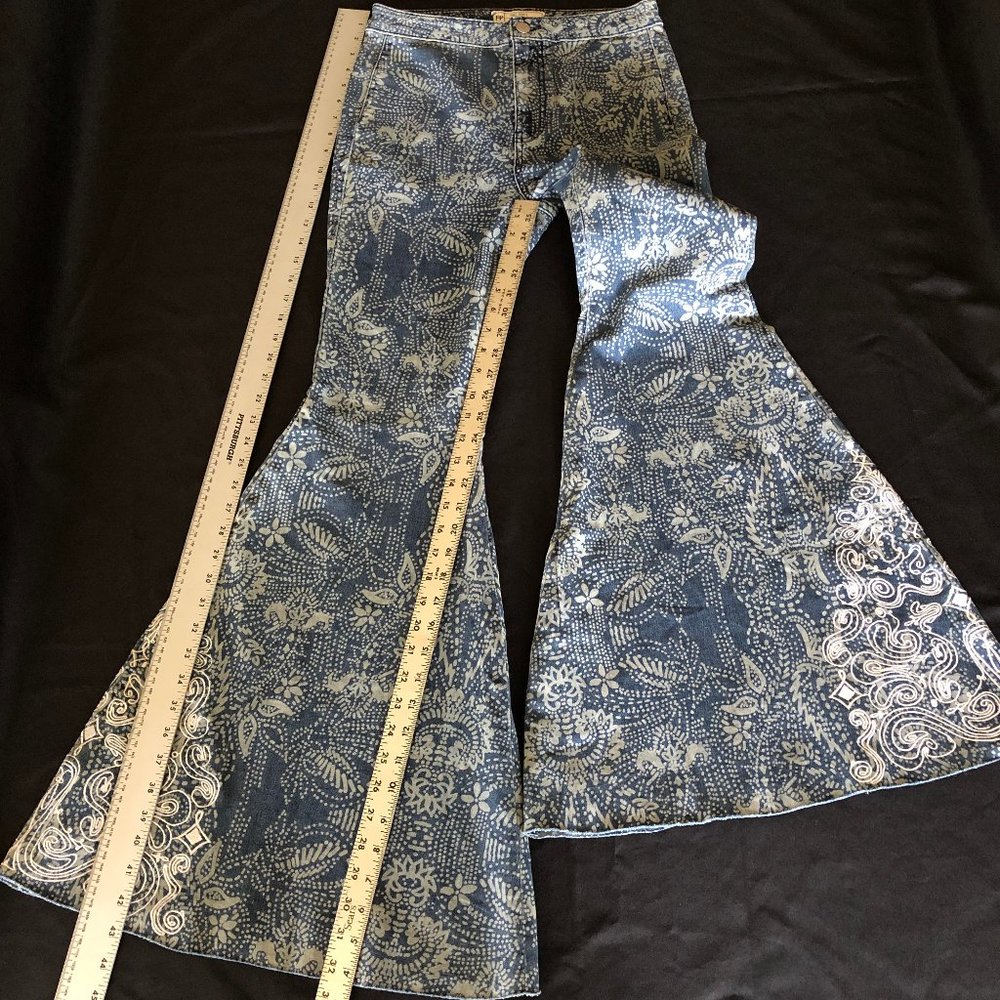 Free People Printed Embellished Just Float On Flare Size 27 - Picture 9 of 16